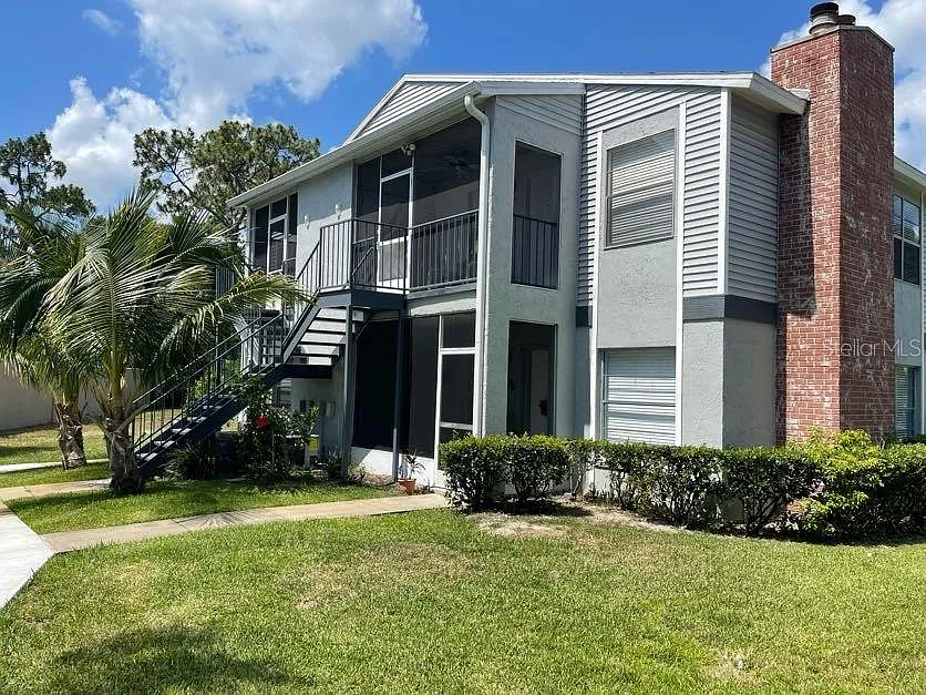 2 bed, 2.0 bath, 912 sqft, $1,350 — Photo 1