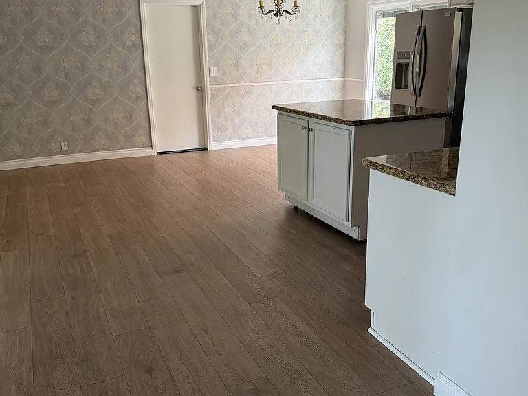 9303 Crest Dr — Photo 5