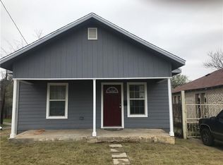 541 S Moore St, Dallas, TX 75203