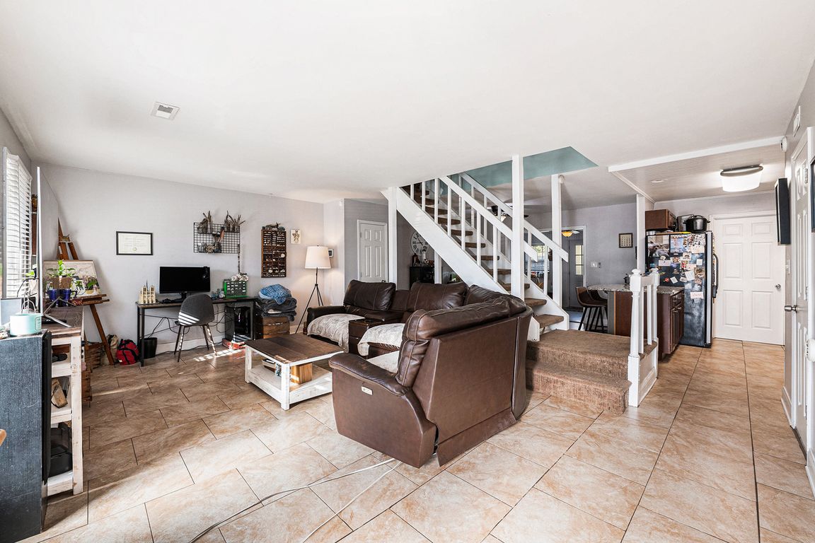 next background image