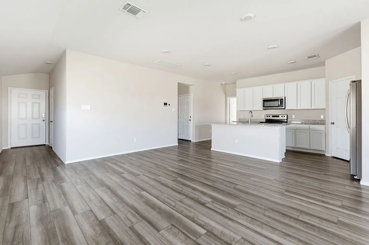8806 Brahma Plains Rd — Photo 4