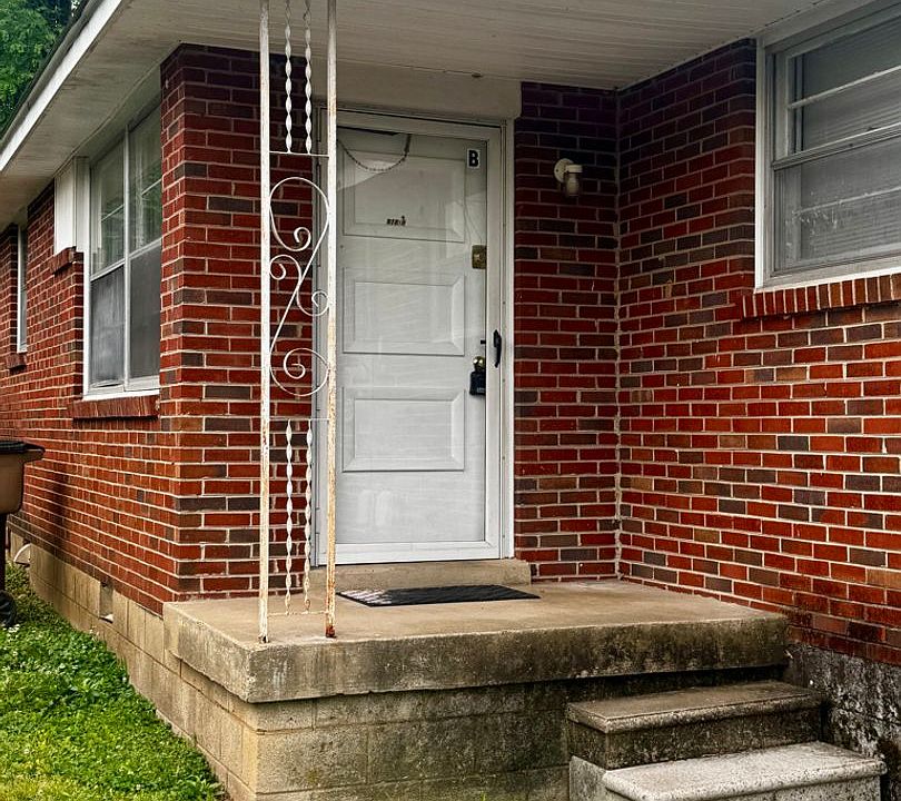 1st image of 916 Virginia Ave