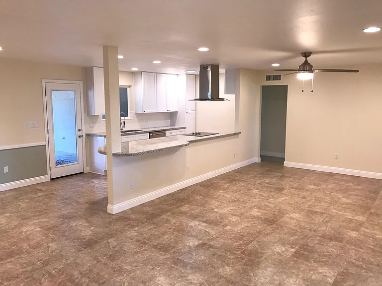 408 E Aepli Dr — Photo 4