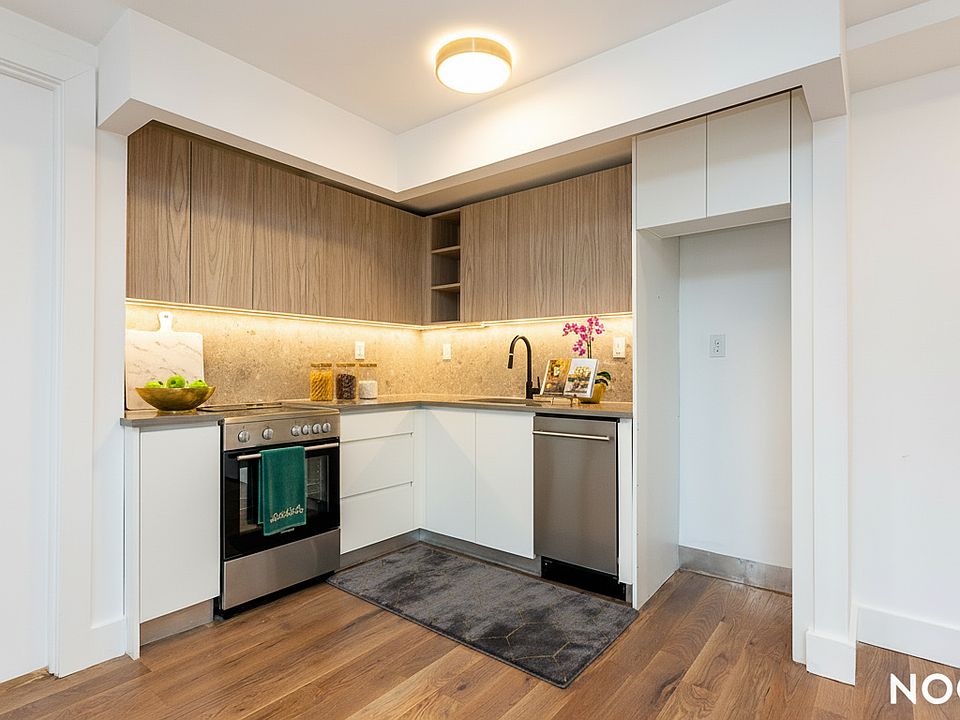 1st image of 128 Montrose Ave #306