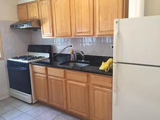 Rented by All Points Real Estate | media 10