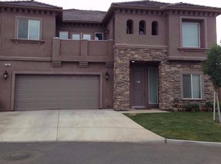 1551 Poe Ln, Clovis, CA 93611