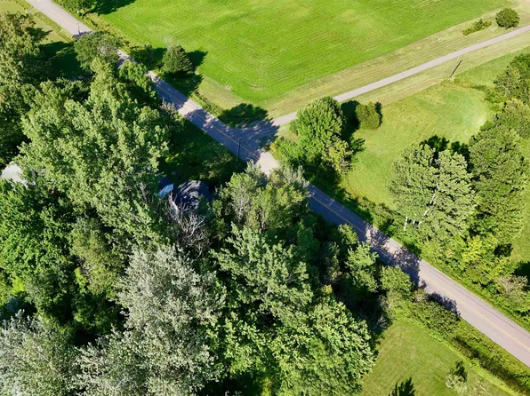 91 East Shore South, Grand Isle, VT 05458