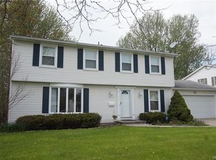 59 Chestnut Hill Ln S, Buffalo, NY 14221