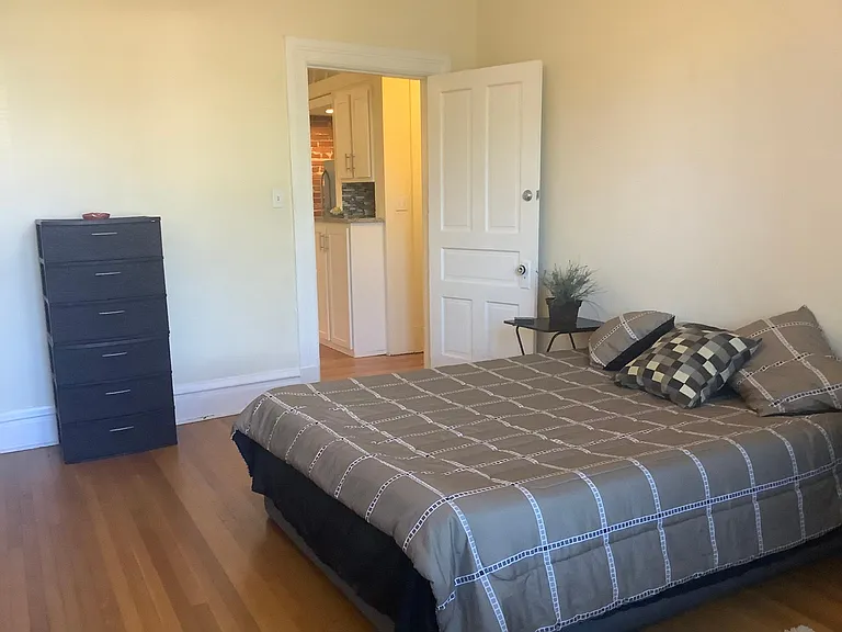 Second bedroom working two bedroom door