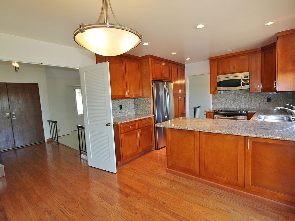 1st image of 3905 Brookdale Blvd