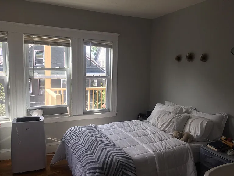 38 Boynton St #6 — Photo 12