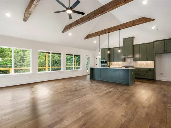 5 Florence Cir, Bella Vista, AR 72715