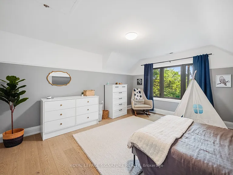 74 Fallingbrook Dr — Photo 24