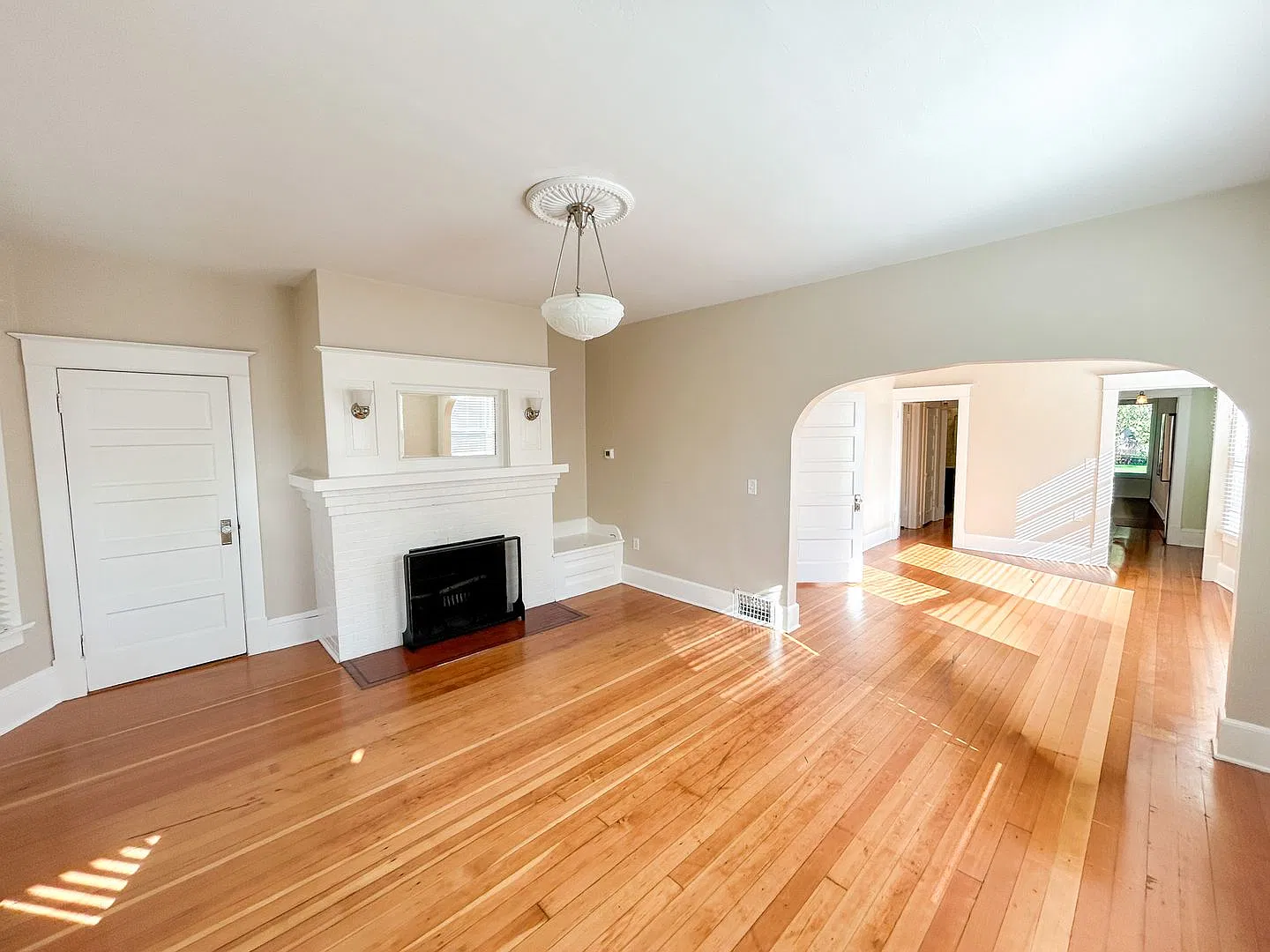 Gorgeous + Spacious 2-Bedroom with Hardwoods, Dishwasher + CHARM! — Photo 4