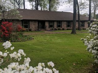 2802 Mockingbird Ln, Arkadelphia, AR 71923