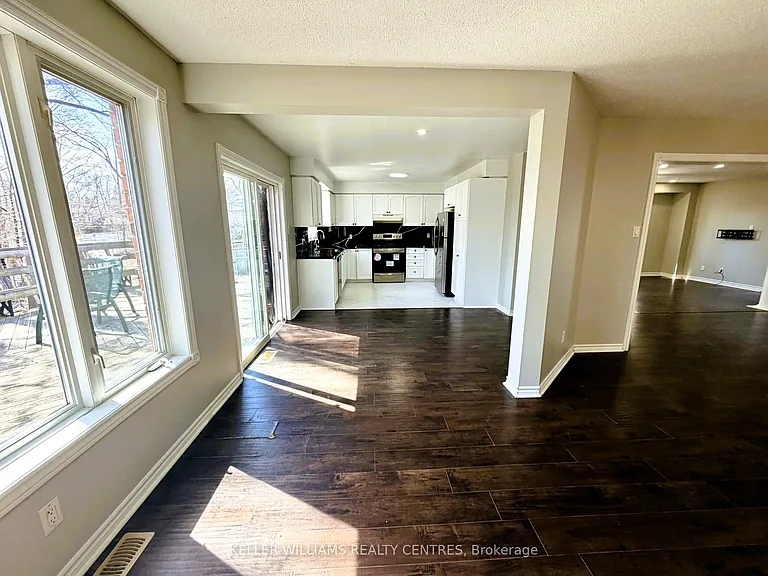 53 Stollar Blvd #UPPER — Photo 12