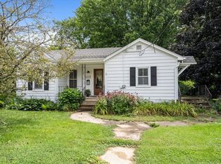 534 S Prairie St, Batavia, IL 60510