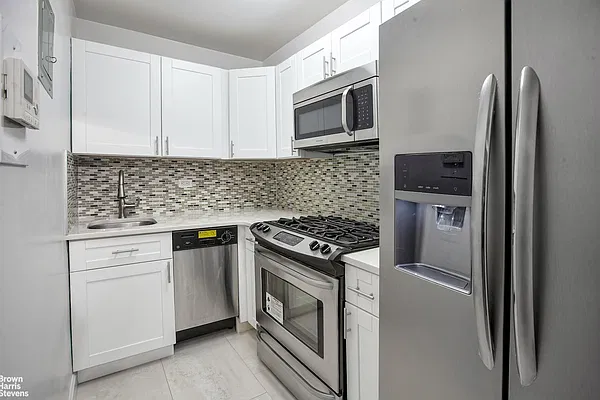 Rented by Brown Harris Stevens | media 5