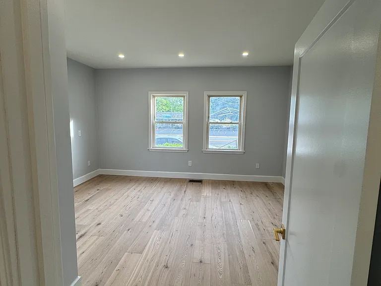 706 W Main St #1 — Photo 9