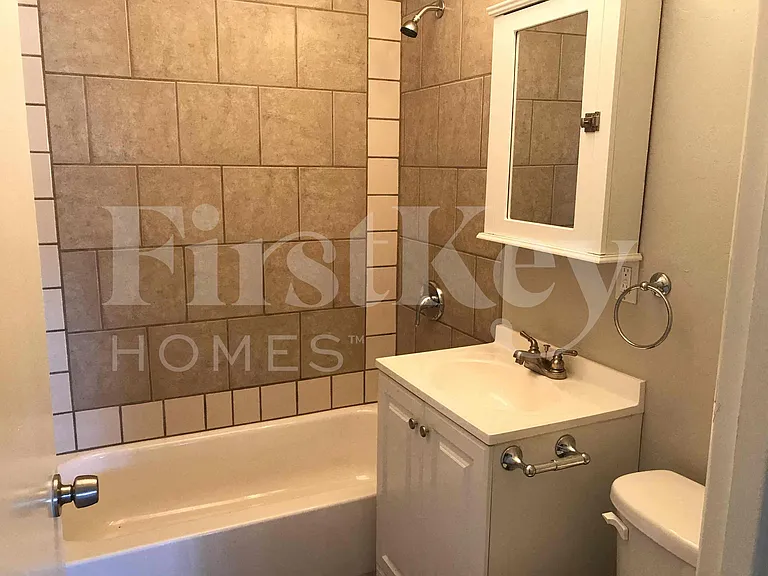 1205 W Highland Ave — Photo 13