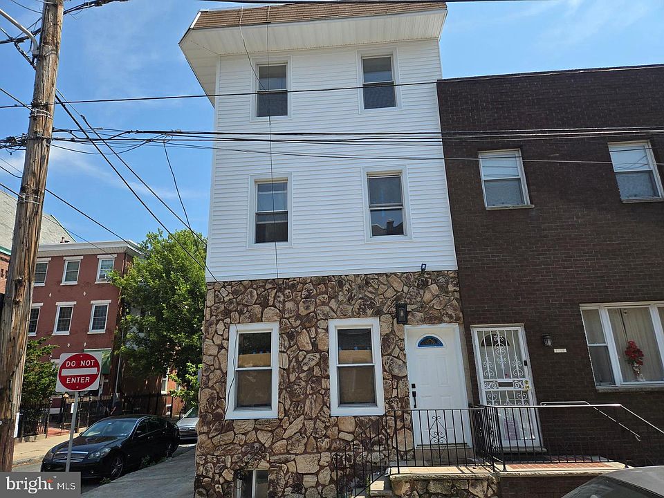 1st image of 1513 S 10th St