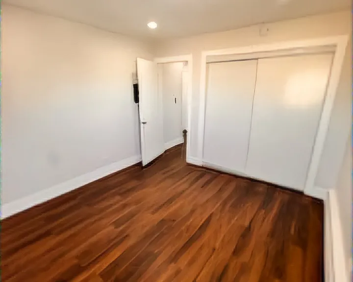 8228 Walsh Ln #3R — Photo 6