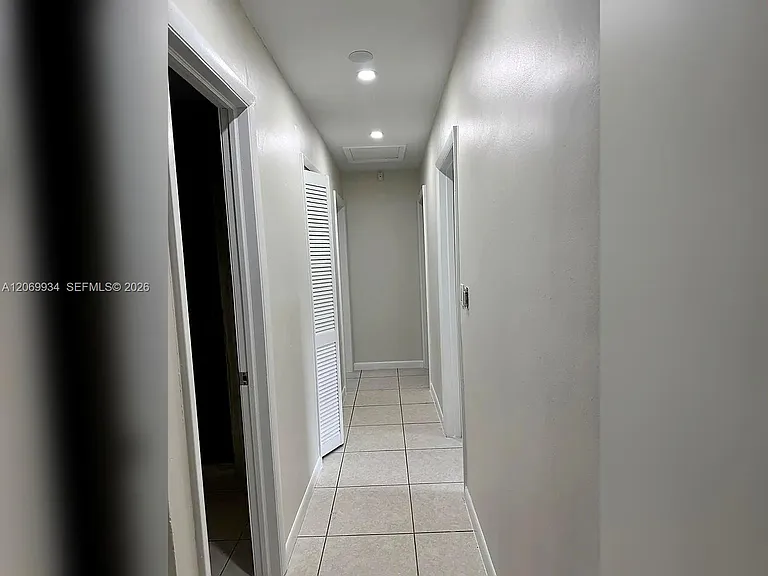 3232 Village Green Dr — Photo 14