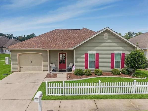 324 Craftsman Ct, Covington, LA 70433