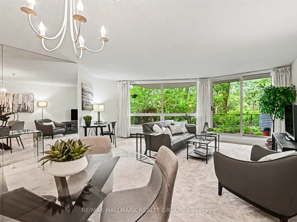 30 Charlevoix St #103, Ottawa, ON K1L 8K5