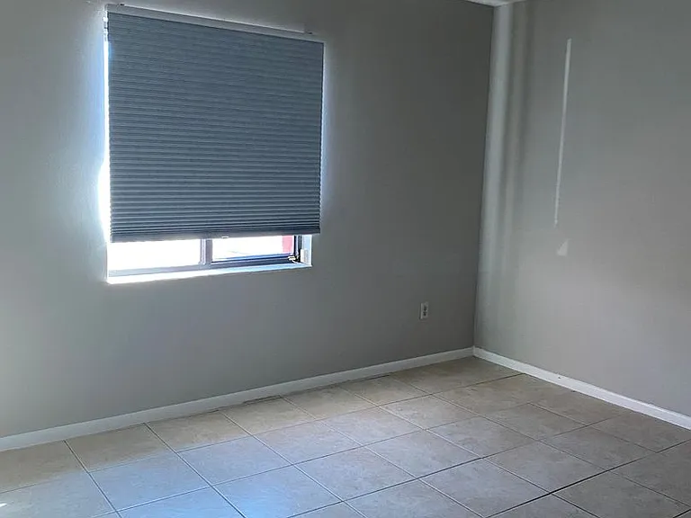 2738 Hunt Club Ln — Photo 13