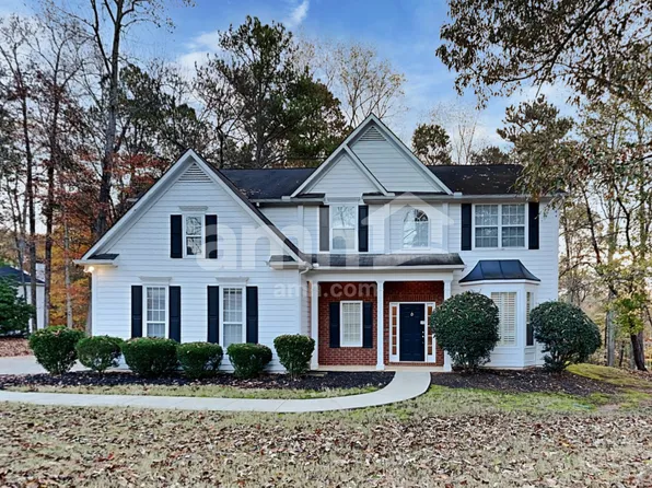 401 Lochmere Ct, Milton, GA 30004