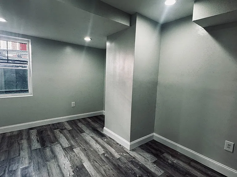 228 S Edgewood St #1 — Photo 4