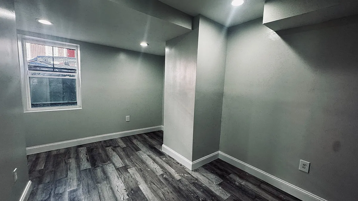 Building Photo - 228 S Edgewood St #1