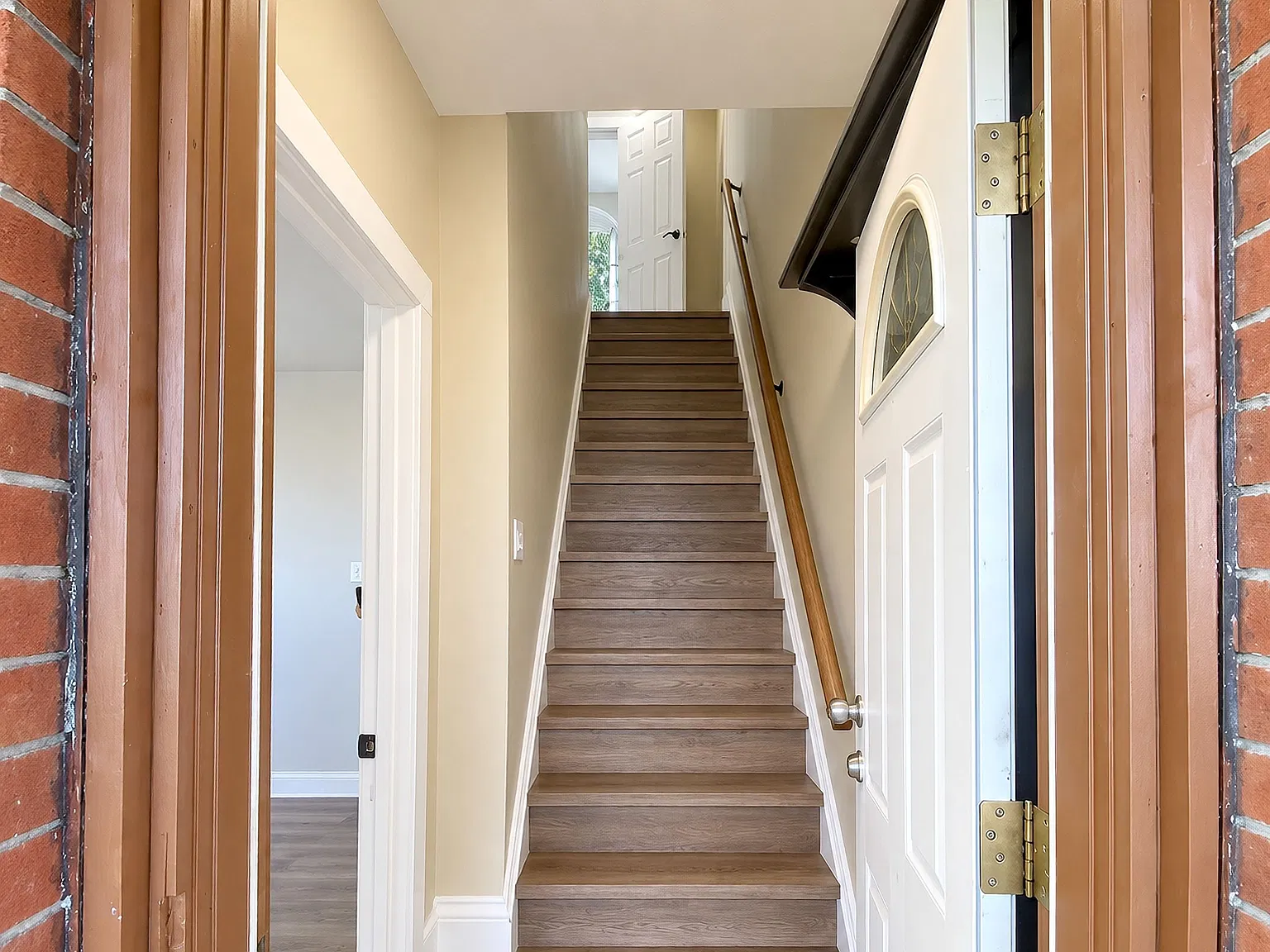4 bed, $1,900 — Photo 4