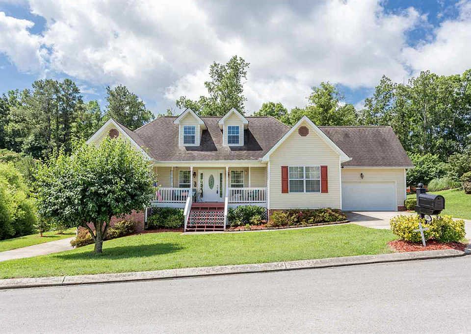 1st image of 141 Southern Oaks Dr SE