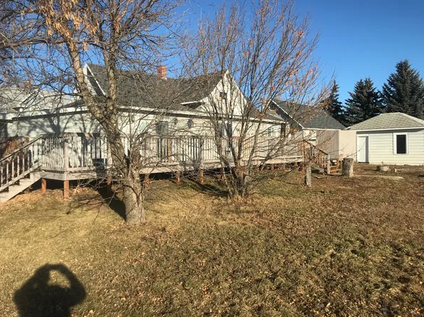 116 Lawrence Ave, Epping, ND 58843
