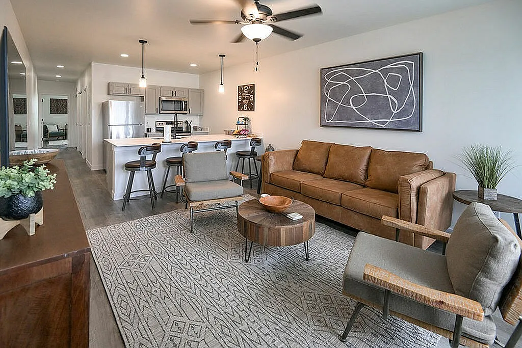 Highland Park Apartments — Photo 2
