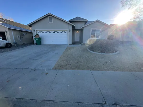 904 Julia Ln, Fernley, NV 89408