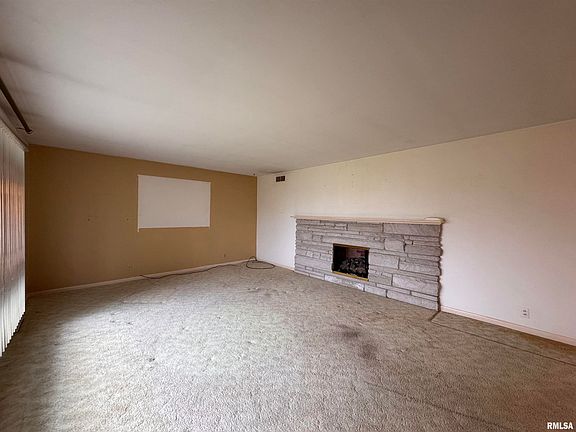5th image of 708 Jamie Ln