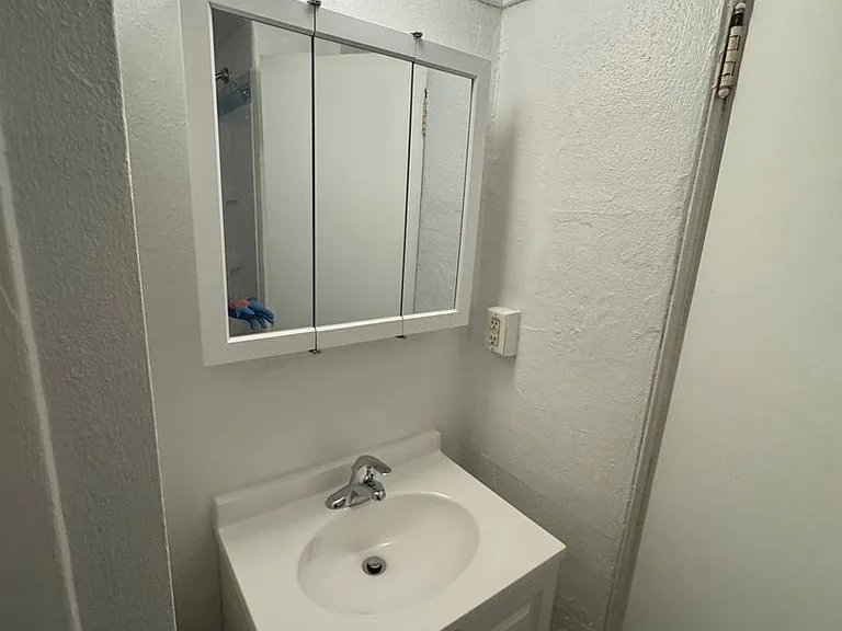 912 Haskell Ave — Photo 10
