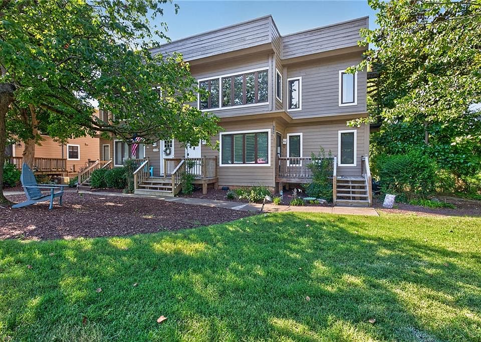 1st image of 2748 Manoomin Pl