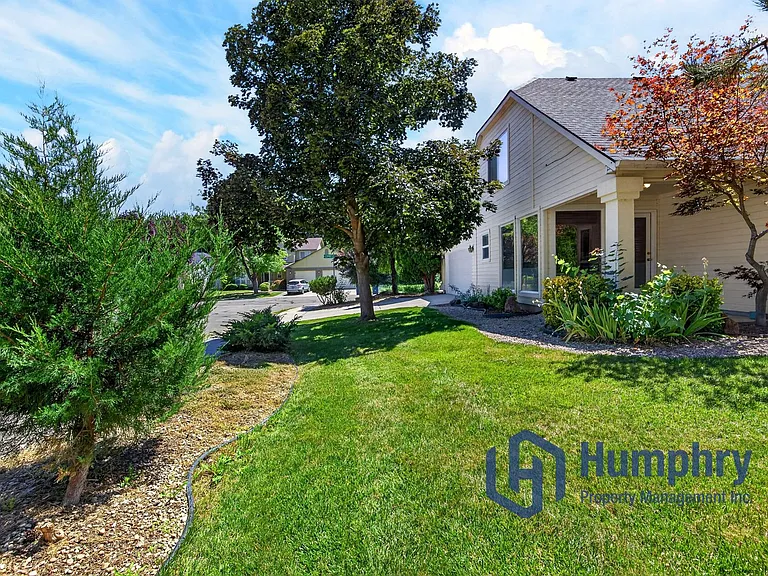 1948 E Cypress Point Dr — Photo 36