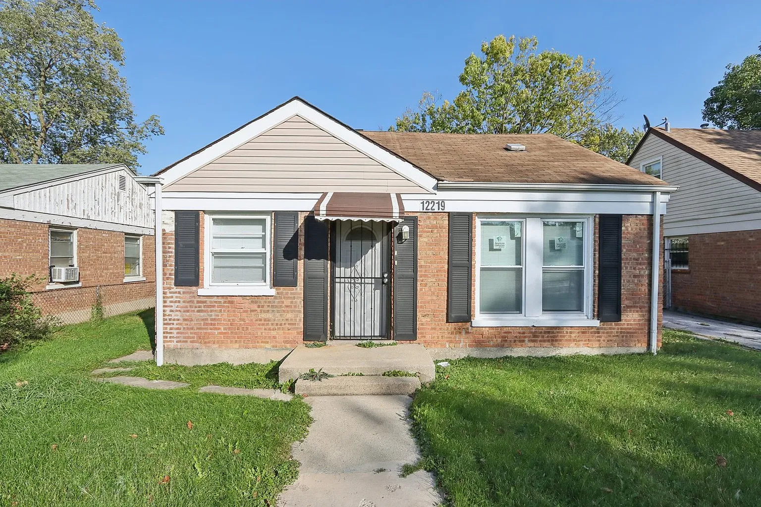 12219 S Throop St photo 1