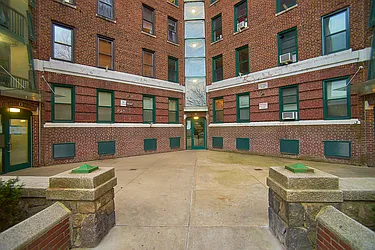 Rented by Living New York