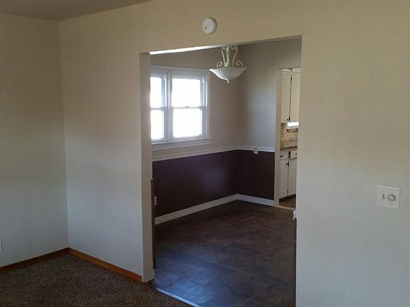 BONUS ROOM & DINING ROOM