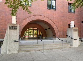 1030 NW Johnson St APT 418, Portland, OR 97209