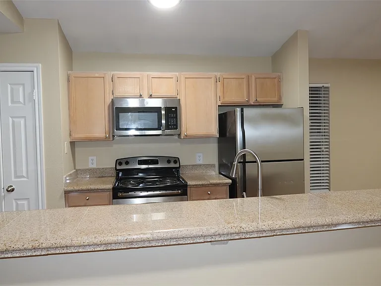6804 N Capital Of Texas Hwy #101 — Photo 4