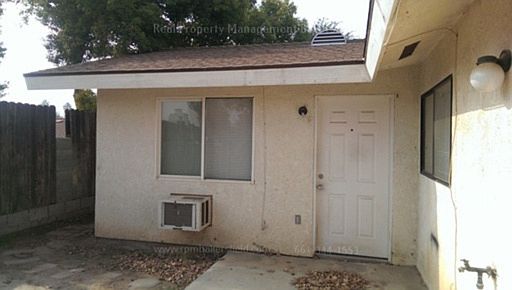 1st image of 8913 Lanora Ave