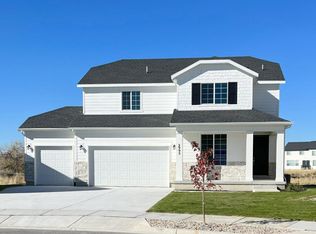 2992 W North Shore Dr, Syracuse, UT 84075