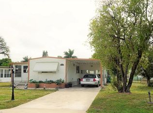 260 Matecumbe Ln, Naples, FL 34114